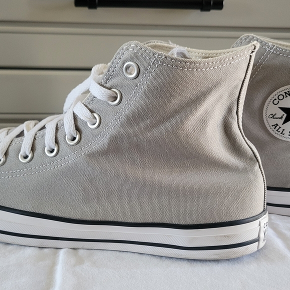 Men's High Top Converse All Star Light Gray Sneakers, Sz 10.5 - Picture 5 of 8